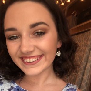 Meet your Posher, Kaylee